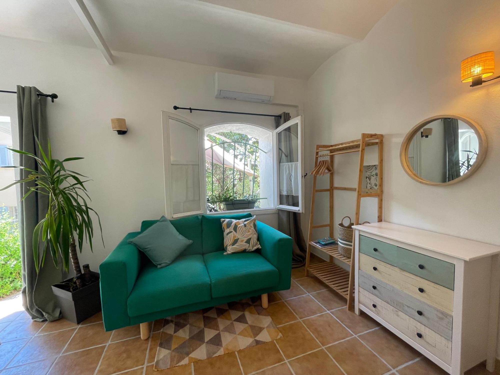 Cosy Studio - Place Du Figuier Борм-ле-Мимоза Экстерьер фото
